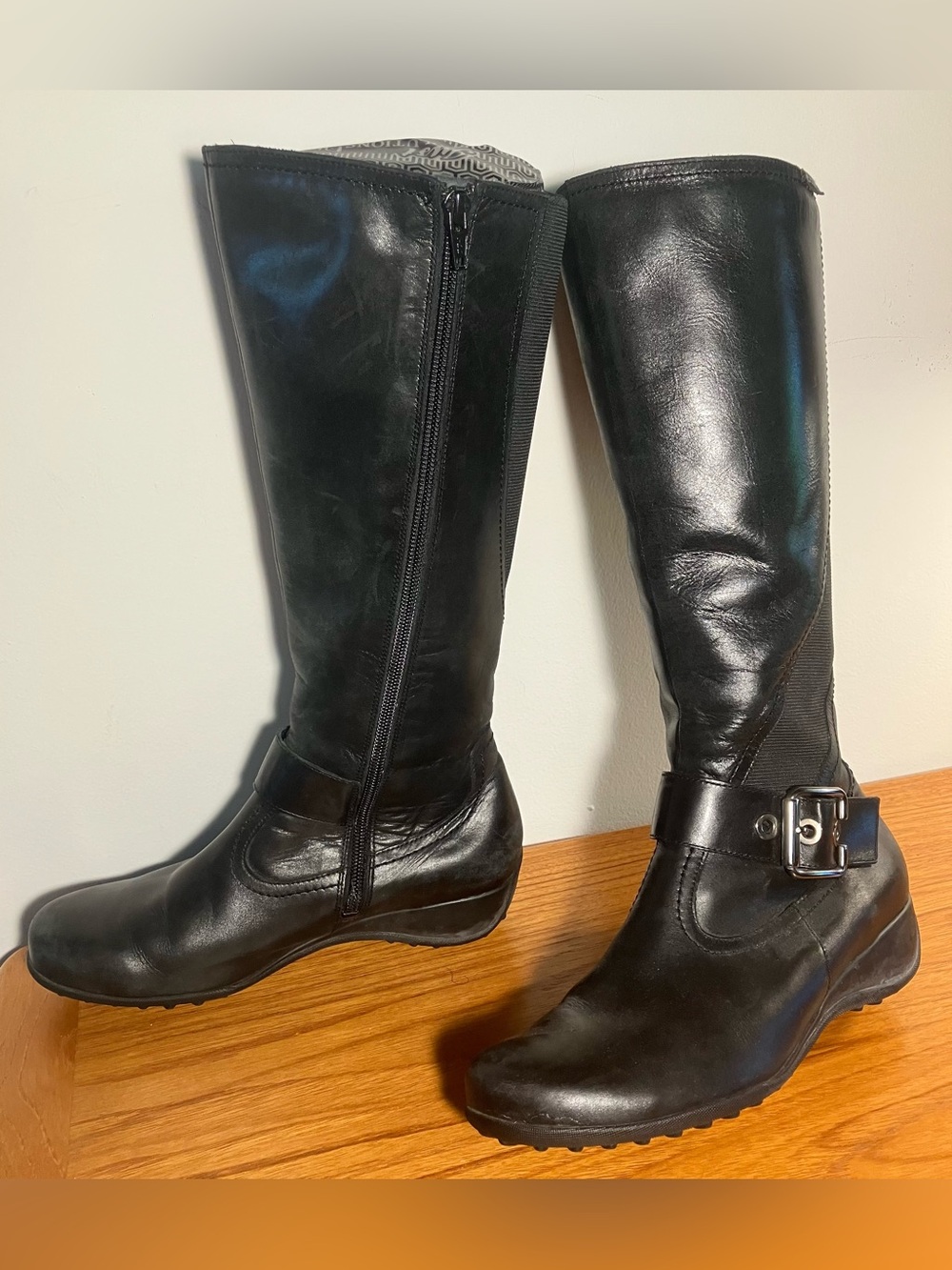 Mephisto Black Leather Knee High Riding Boots. Women’s Size 7